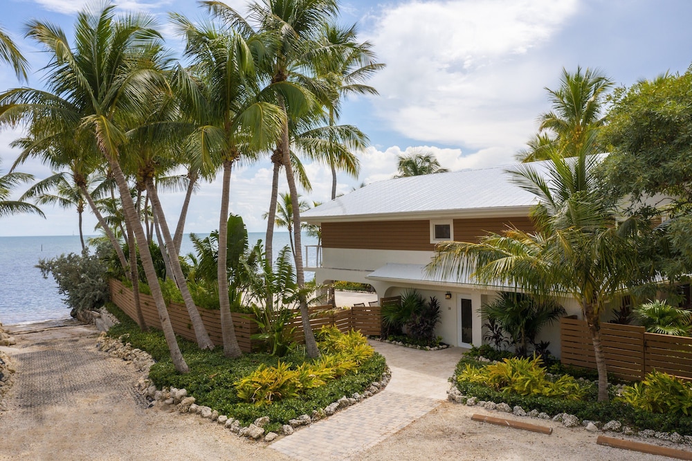 La Siesta Resort & Villas — Hotel building in Islamorada, Florida