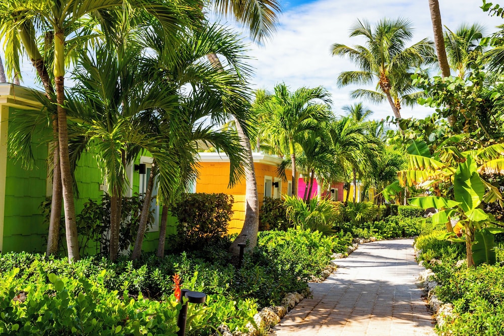 La Siesta Resort & Villas — Hotel building in Islamorada, Florida