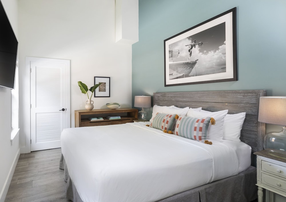La Siesta Resort & Villas — Hotel rooms in Islamorada, Florida