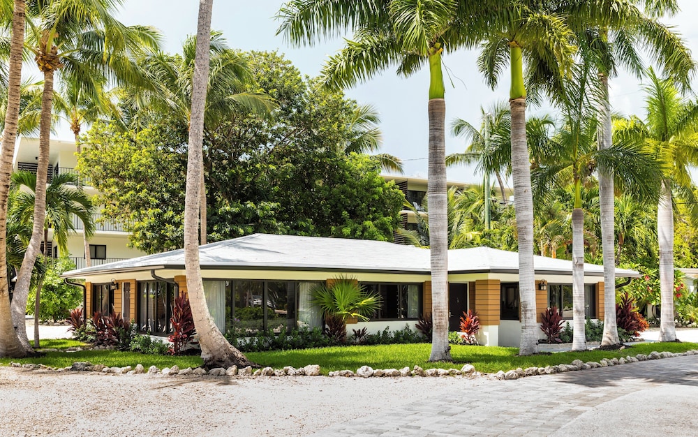 La Siesta Resort & Villas — Hotel building in Islamorada, Florida