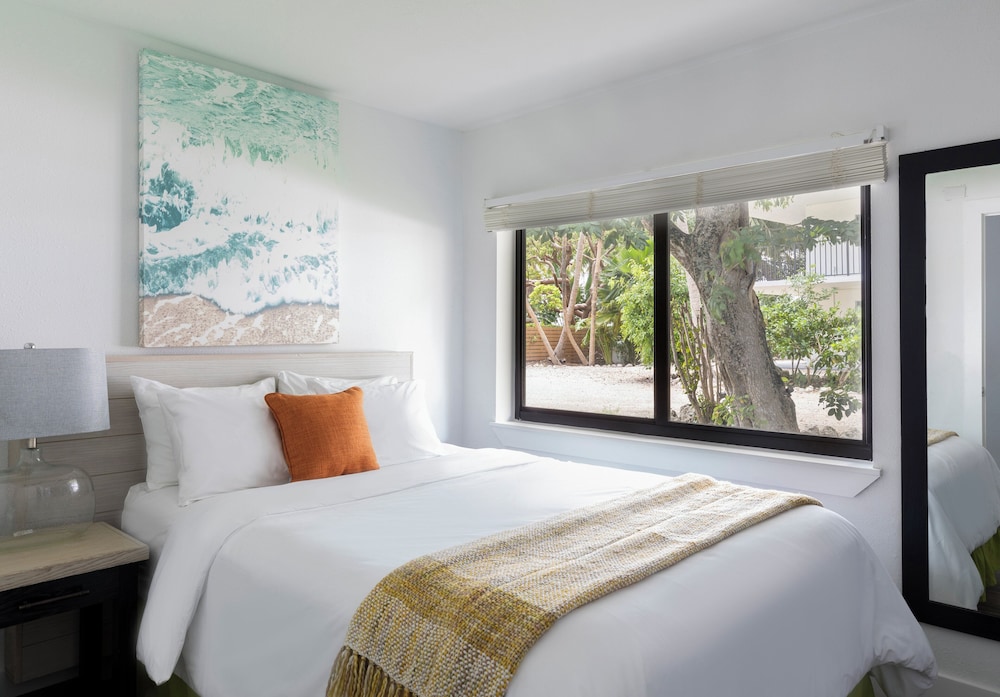 La Siesta Resort & Villas — Hotel rooms in Islamorada, Florida