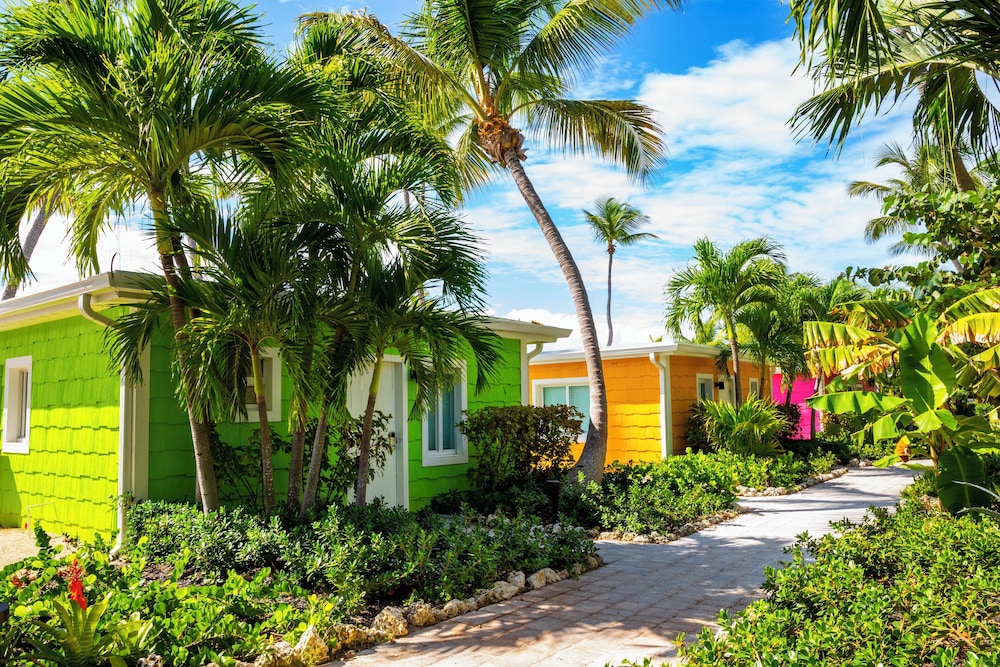 La Siesta Resort & Villas — Hotel building in Islamorada, Florida