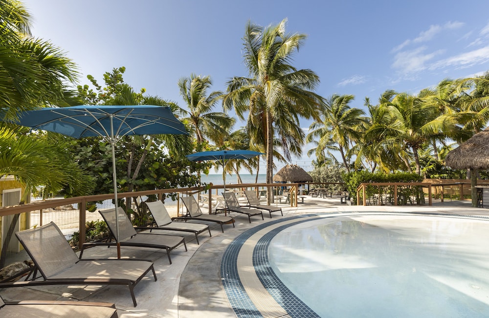 La Siesta Resort & Villas — Swimming pool in Islamorada, Florida