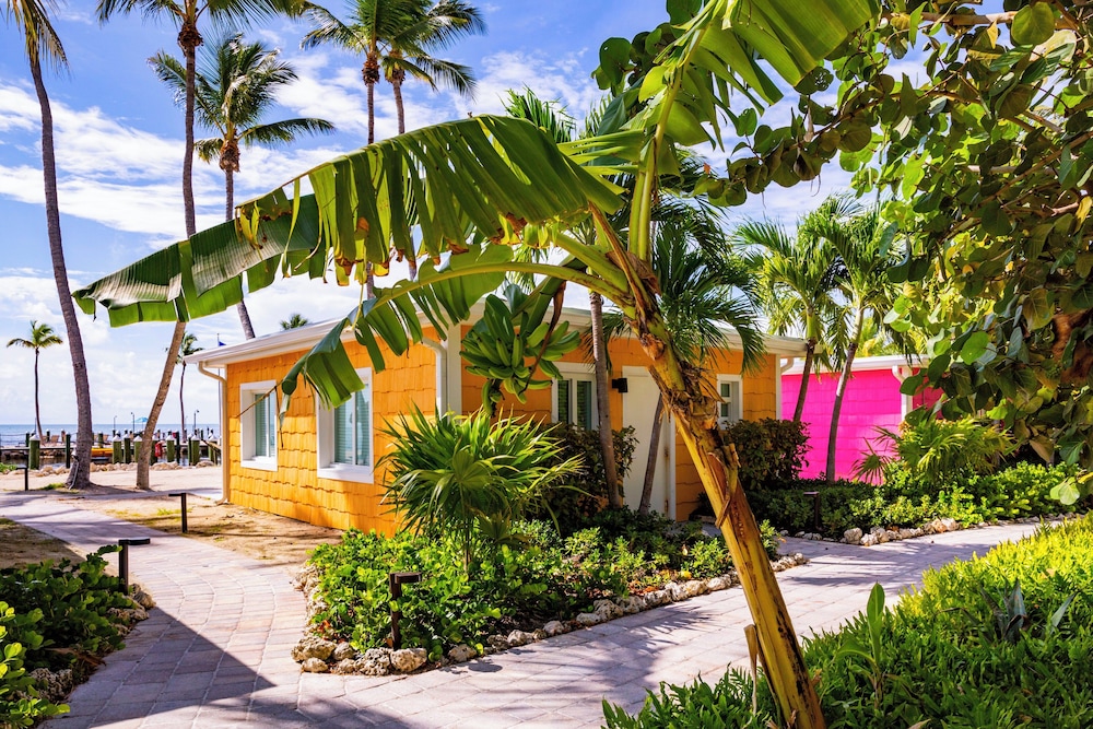 La Siesta Resort & Villas — Hotel building in Islamorada, Florida