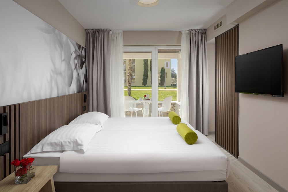 Residence Garden Istra Plava Laguna — Hotel rooms in Umag, Istria