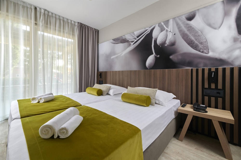 Residence Garden Istra Plava Laguna — Hotel rooms in Umag, Istria