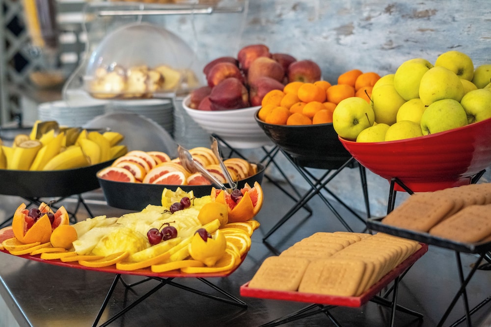 MPM Hotel Astoria — Restaurant & bars in Sunny Beach, Burgas Region
