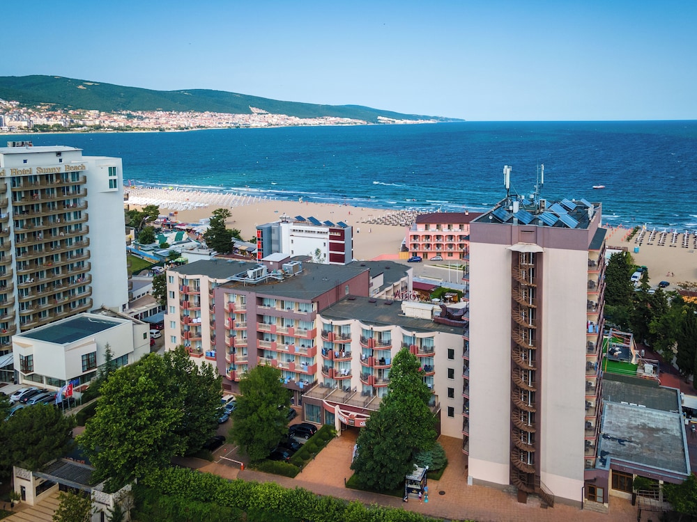 MPM Hotel Astoria — Hotel building in Sunny Beach, Burgas Region