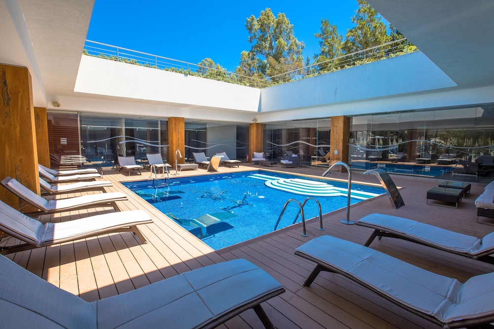 Costa Verde — Swimming pool in Cefalù, Sicily