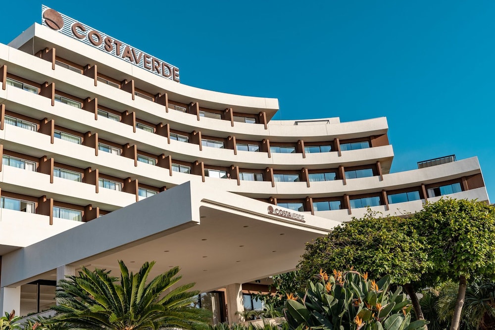 Costa Verde — Hotel building in Cefalù, Sicily