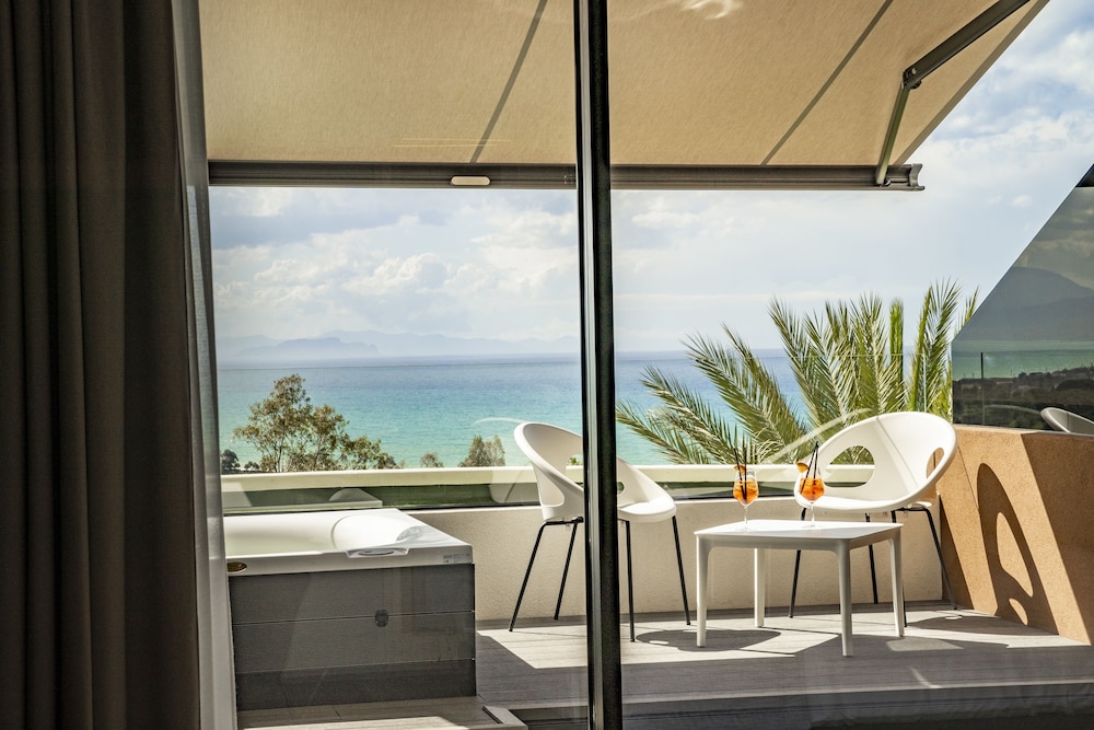Costa Verde — Hotel rooms in Cefalù, Sicily