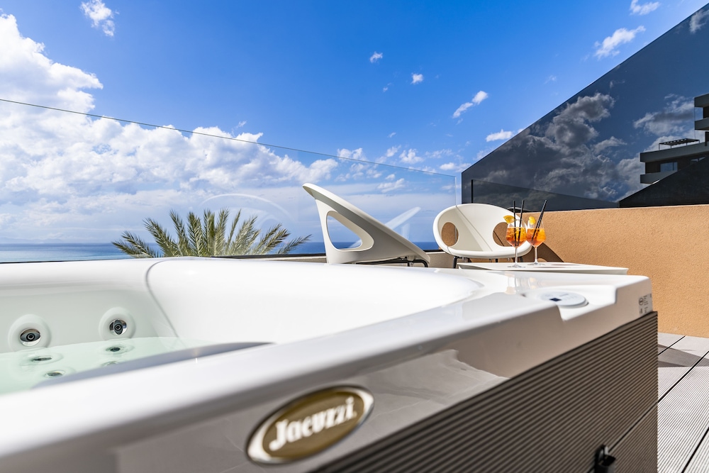 Costa Verde — Spa in Cefalù, Sicily