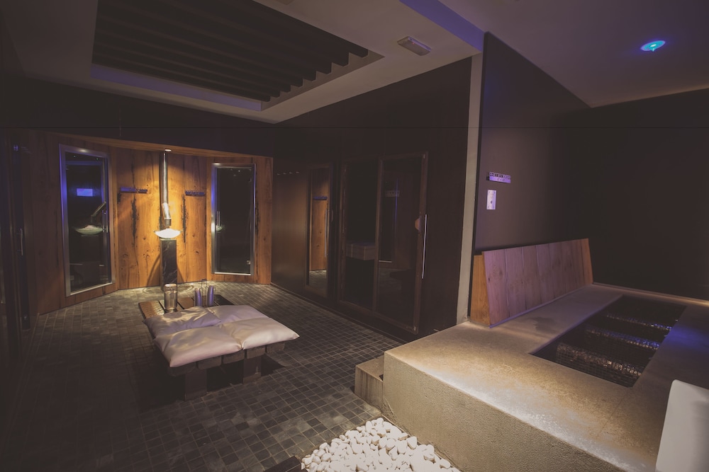 Costa Verde — Spa in Cefalù, Sicily