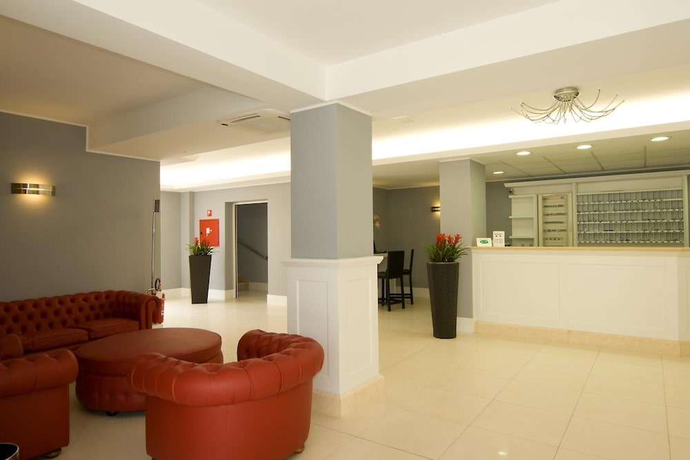 Hotel Miami — Hotel building in Jesolo, Veneto