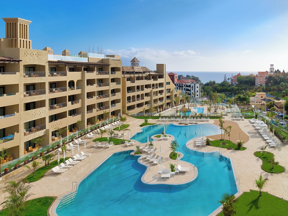 GF Victoria — Swimming pool in Costa Adeje, Canary Islands