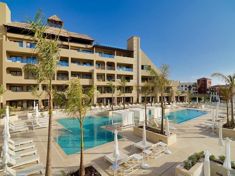 GF Victoria — Swimming pool in Costa Adeje, Canary Islands