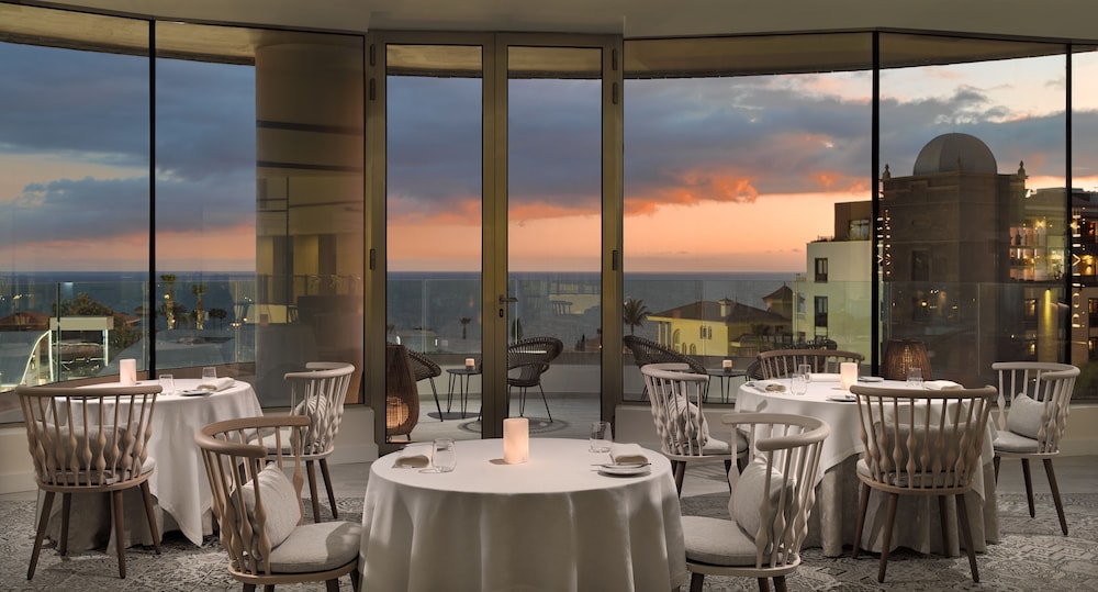 GF Victoria — Restaurant & bars in Costa Adeje, Canary Islands