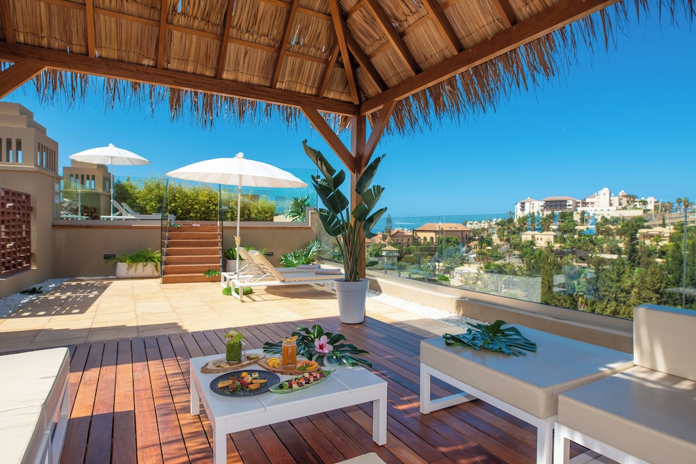 GF Victoria — Hotel building in Costa Adeje, Canary Islands
