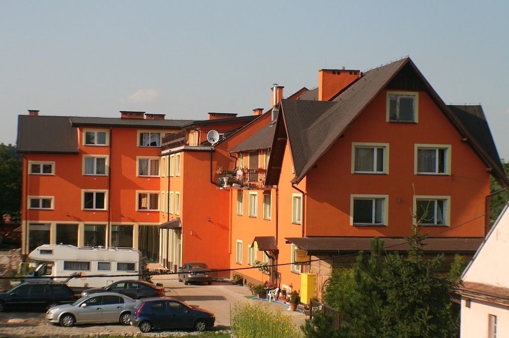 Hotel Daisy Superior — Hotel building in Krakow, Lesser Poland
