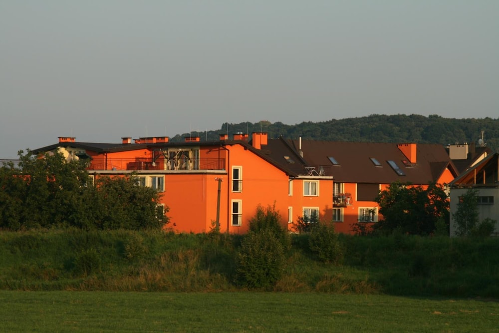 Hotel Daisy Superior — Main photo in Krakow, Lesser Poland