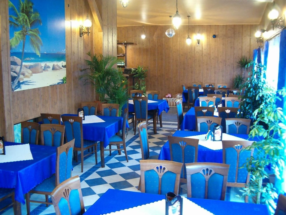 Hotel Daisy Superior — Restaurant & bars in Krakow, Lesser Poland
