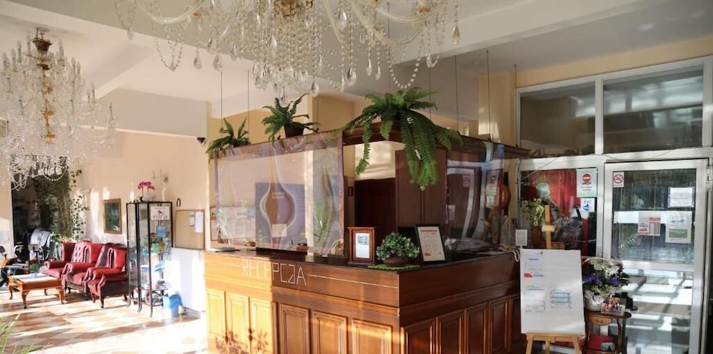 Hotel Daisy Superior — Hotel building in Krakow, Lesser Poland