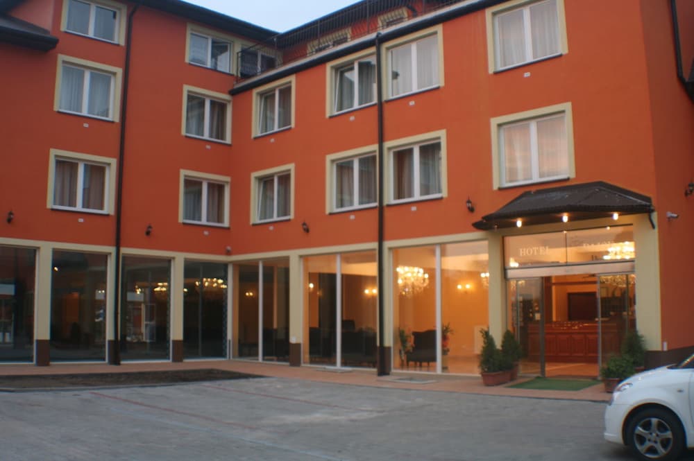 Hotel Daisy Superior — Hotel building in Krakow, Lesser Poland