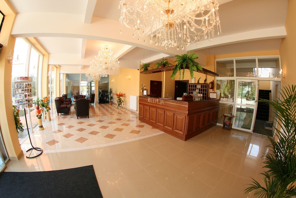 Hotel Daisy Superior — Hotel building in Krakow, Lesser Poland