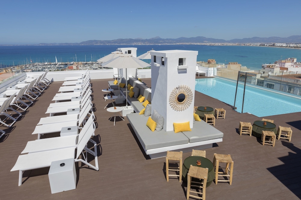 Hotel whala!fun — Swimming pool in Playa de Palma, Balearic Islands