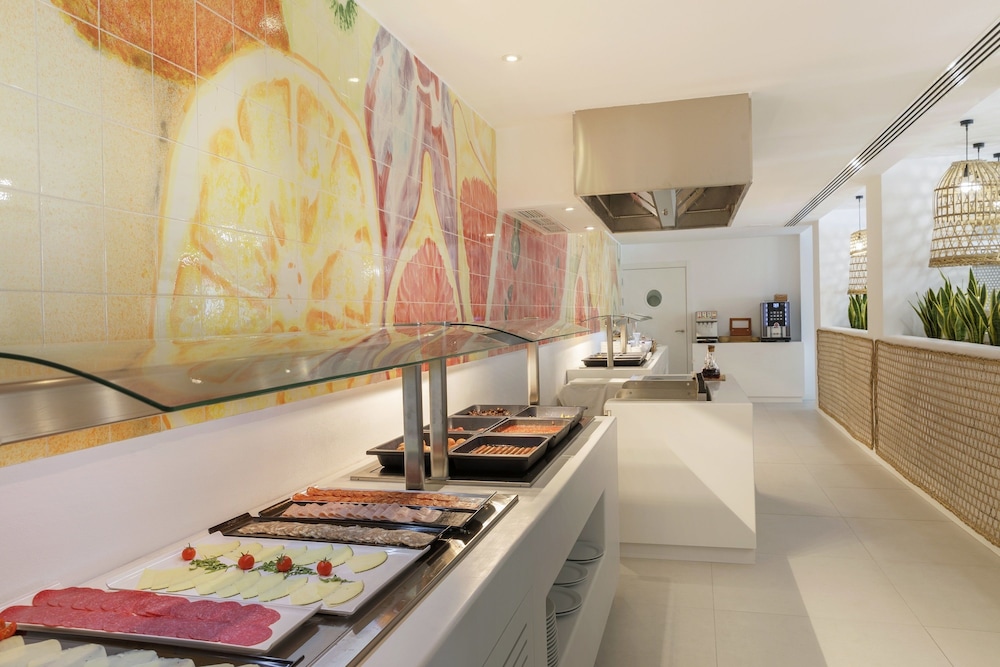 Hotel whala!fun — Restaurant & bars in Playa de Palma, Balearic Islands