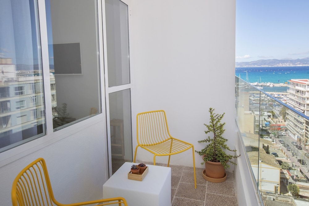 Hotel whala!fun — Hotel rooms in Playa de Palma, Balearic Islands