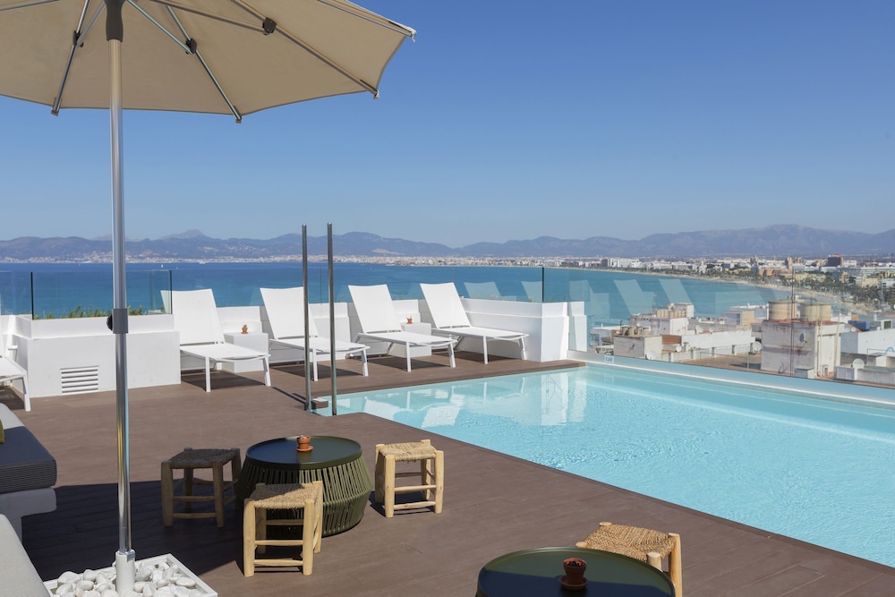 Hotel whala!fun — Swimming pool in Playa de Palma, Balearic Islands