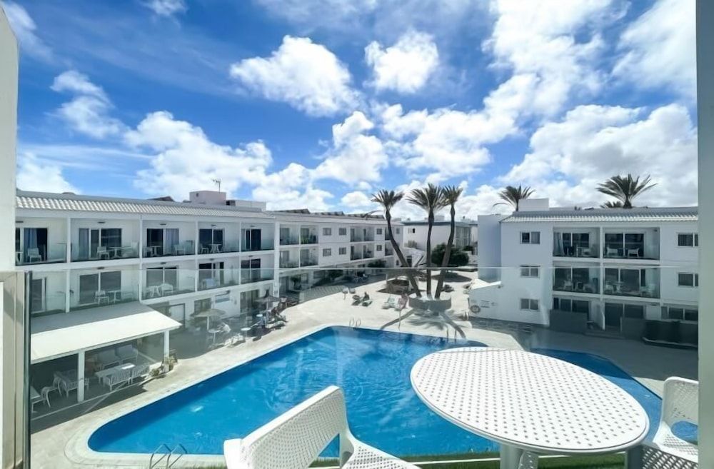 Corralejo Surfing Colors Hotel&Apartments image