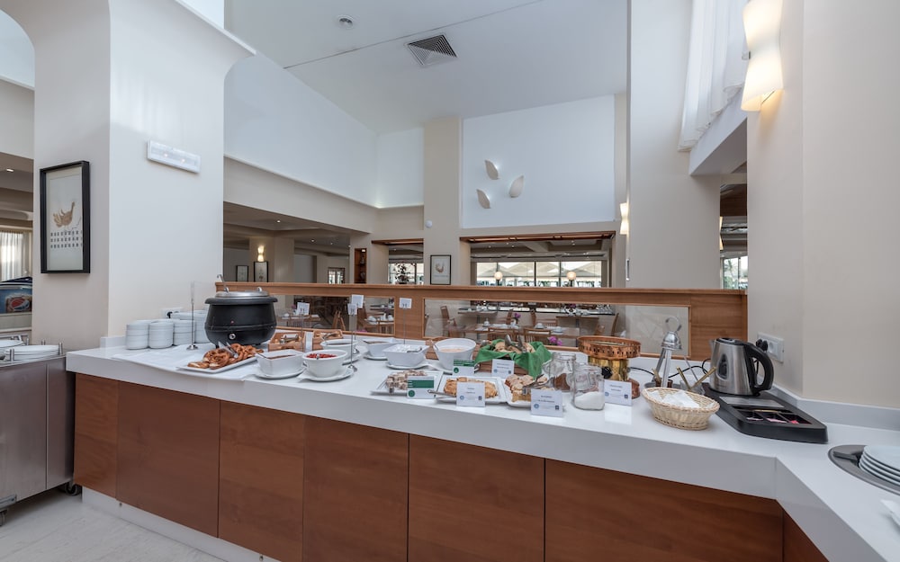Apollo Beach — Restaurant & bars in Faliraki, South Aegean