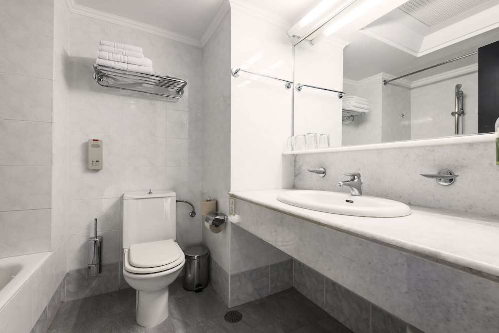 Apollo Beach — Hotel rooms in Faliraki, South Aegean