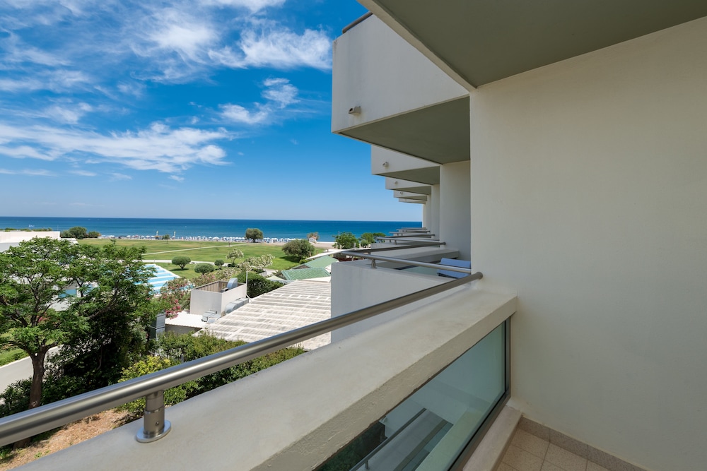 Apollo Beach — Hotel building in Faliraki, South Aegean