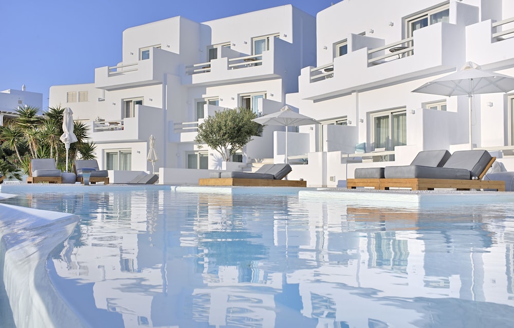 Nissaki Boutique Hotel — Hotel building in Plati Gialos, South Aegean