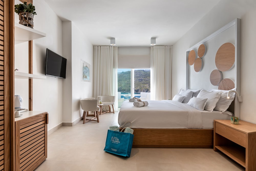 Nissaki Boutique Hotel — Hotel rooms in Plati Gialos, South Aegean