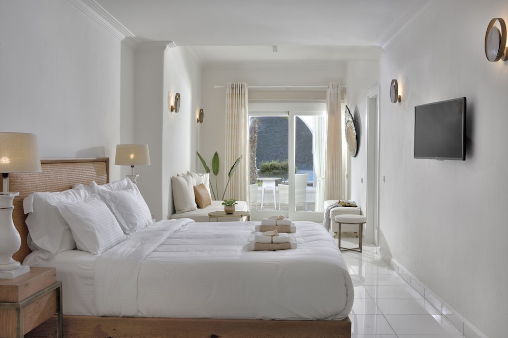 Nissaki Boutique Hotel — Hotel rooms in Plati Gialos, South Aegean