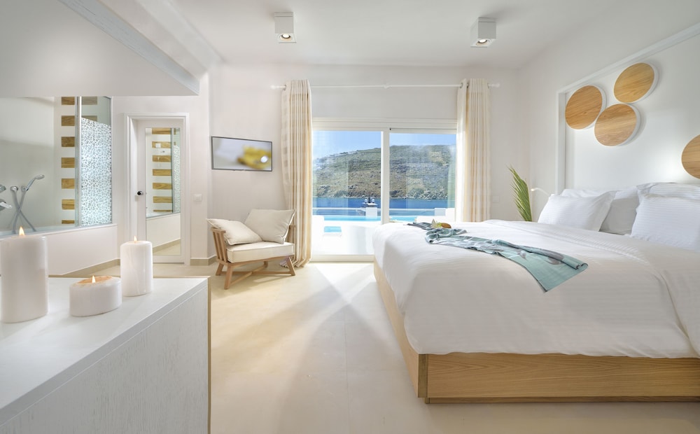 Nissaki Boutique Hotel — Hotel rooms in Plati Gialos, South Aegean