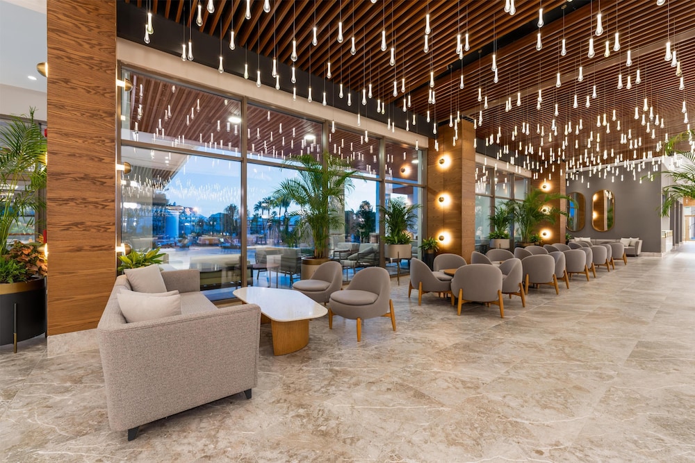 Sural Saray Hotel - All inclusive — Hotel building in Side