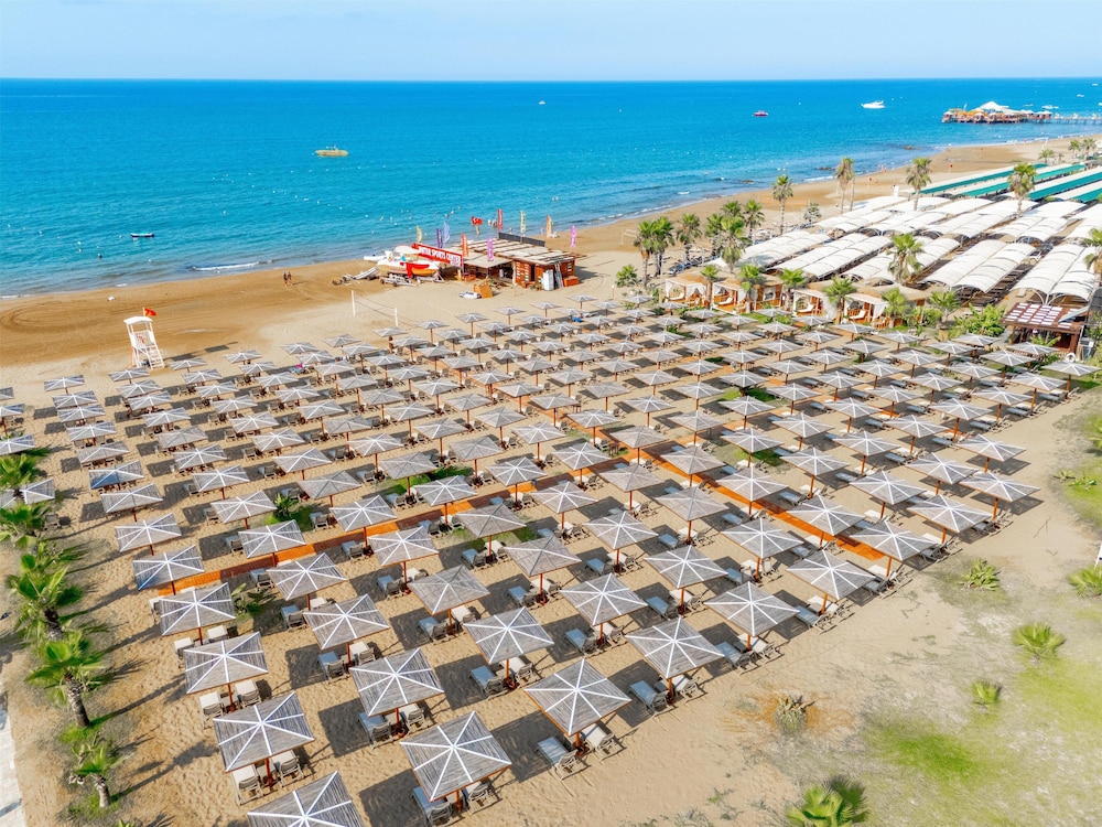 Sural Saray Hotel - All inclusive — Beach in Side