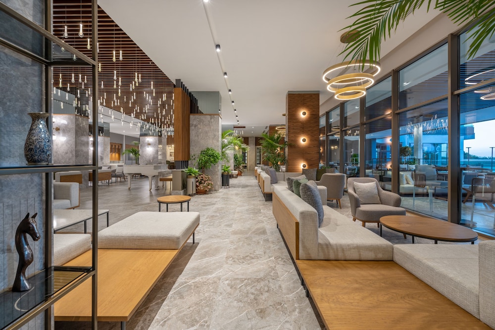 Sural Saray Hotel - All inclusive — Hotel building in Side