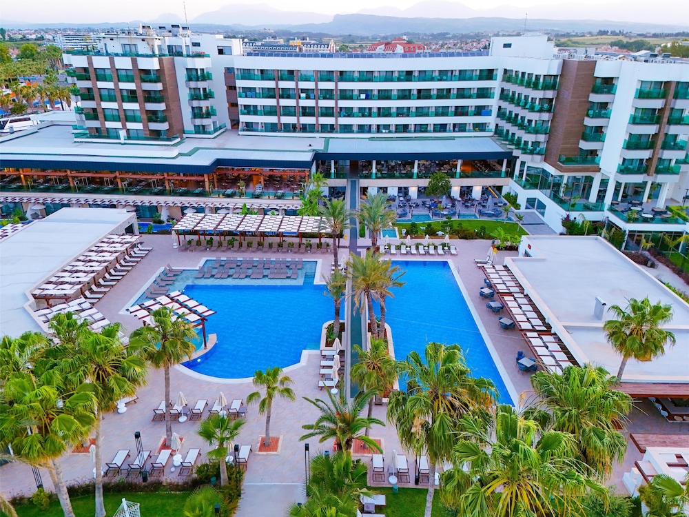 Sural Saray Hotel - All inclusive — Swimming pool in Side