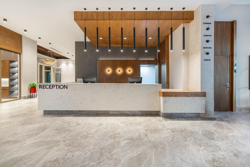 Sural Saray Hotel - All inclusive — Hotel building in Side