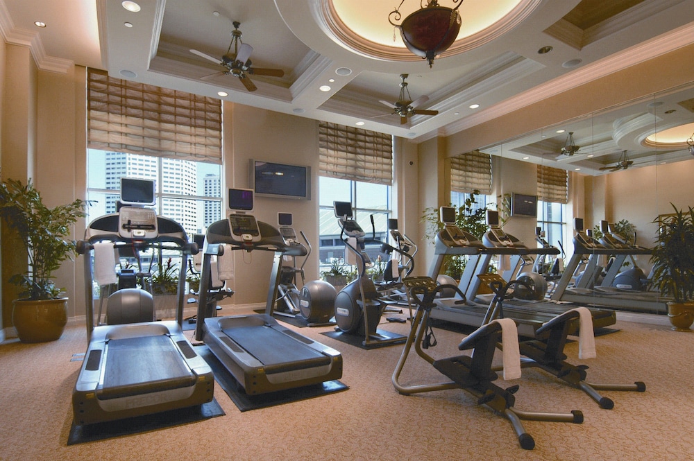 Harrah's New Orleans Hotel & Casino - A Caesars Rewards Destination — Sports & recreation in New Orleans, Louisiana