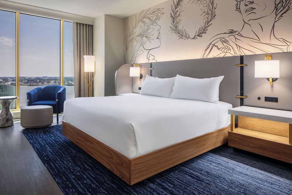 Harrah's New Orleans Hotel & Casino - A Caesars Rewards Destination — Hotel rooms in New Orleans, Louisiana
