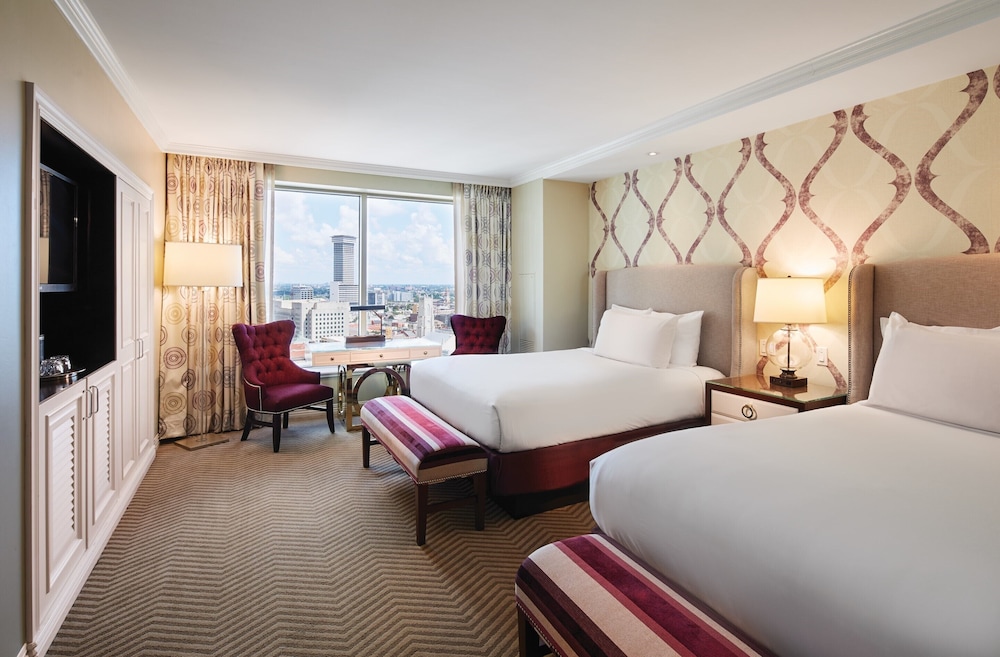 Harrah's New Orleans Hotel & Casino - A Caesars Rewards Destination — Hotel rooms in New Orleans, Louisiana