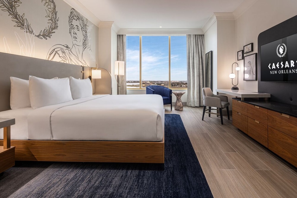 Harrah's New Orleans Hotel & Casino - A Caesars Rewards Destination — Hotel rooms in New Orleans, Louisiana