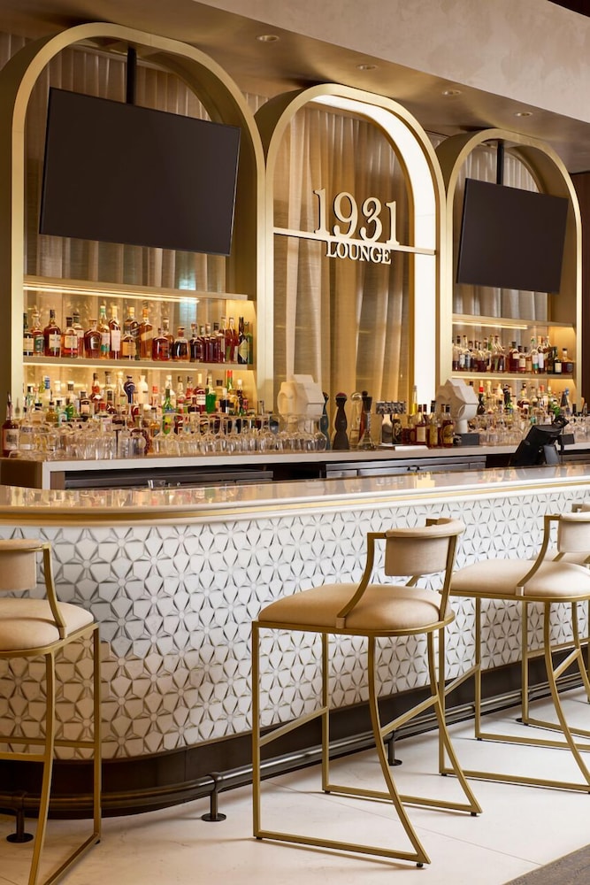 Harrah's New Orleans Hotel & Casino - A Caesars Rewards Destination — Restaurant & bars in New Orleans, Louisiana